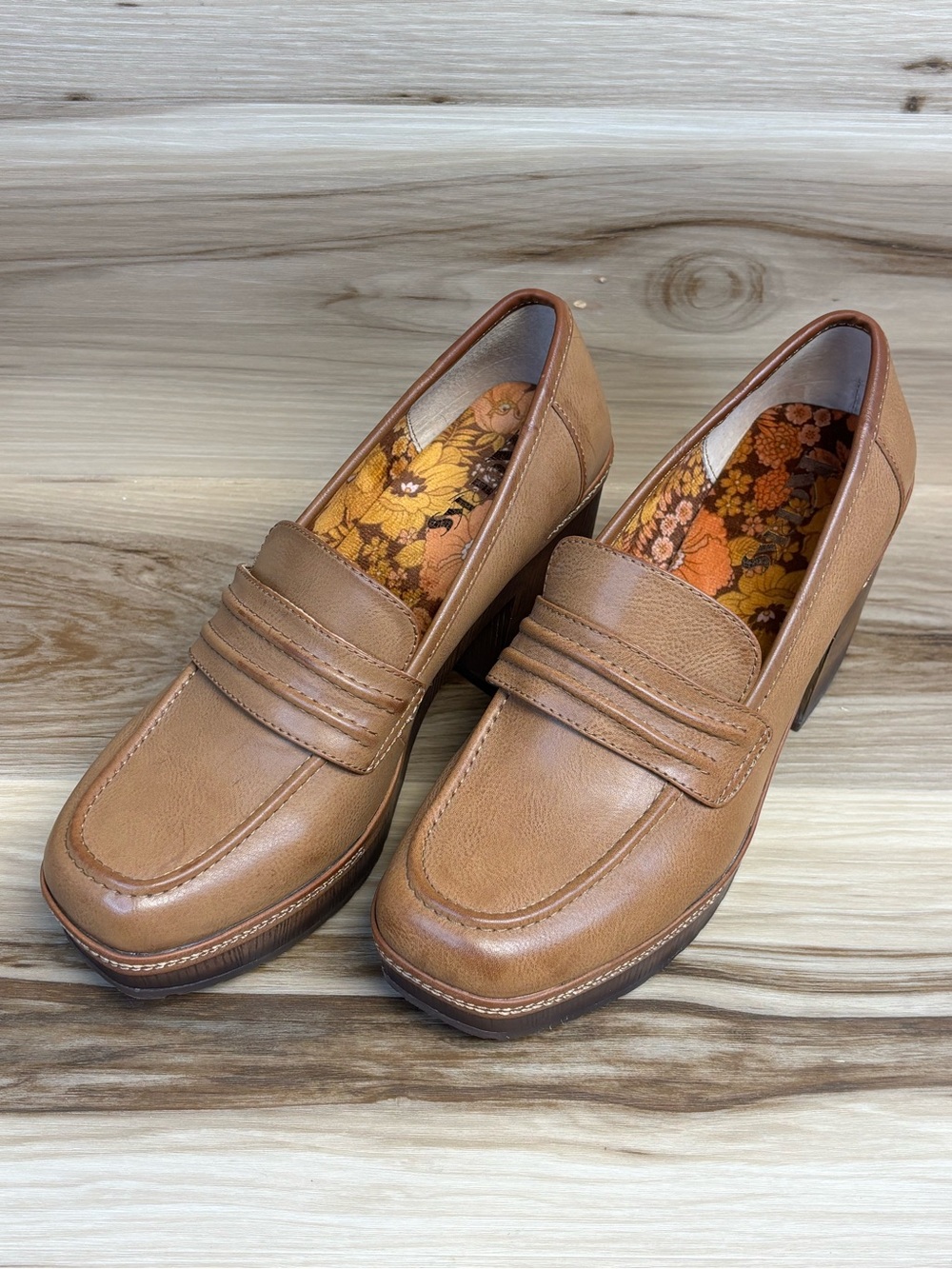 Korks Women's Regina Loafers women’s size 9